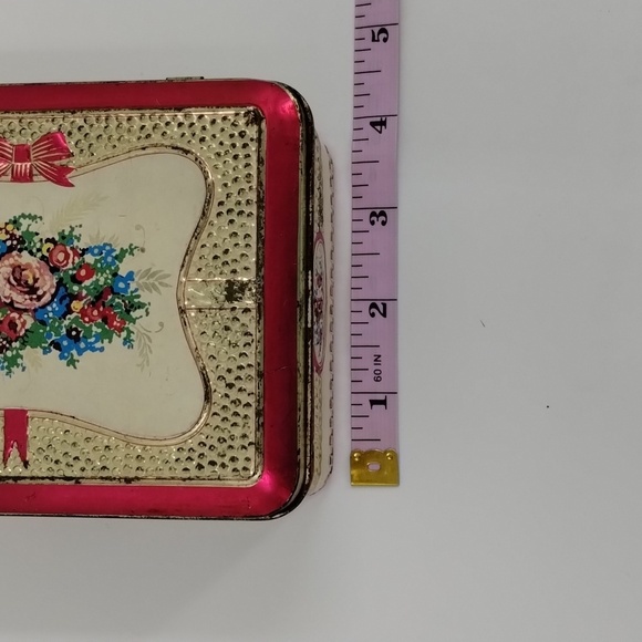 Made in Holland metal hinged tin can floral ornate embossed pink trim vintage - Picture 12 of 12